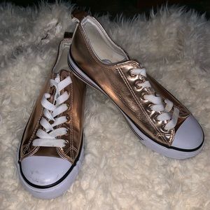 Gold Converse